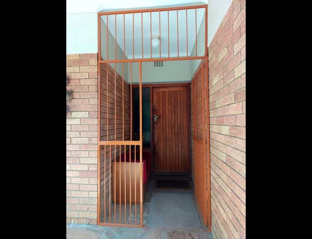 3 BEDROOM HOUSE FOR SALE IN VANDERBIJLPARK SE 6